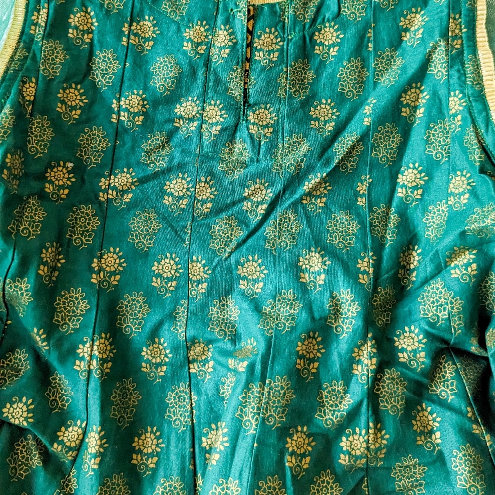 Junaid Jamshed J. Girls' 3 Piece Pakistani Dress Kameez Trouser, 4T - Picture 8 of 9